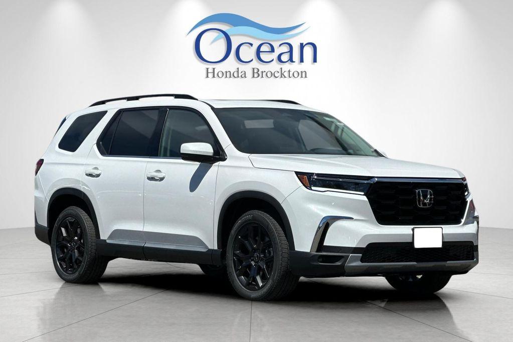 new 2025 Honda Pilot car, priced at $53,405