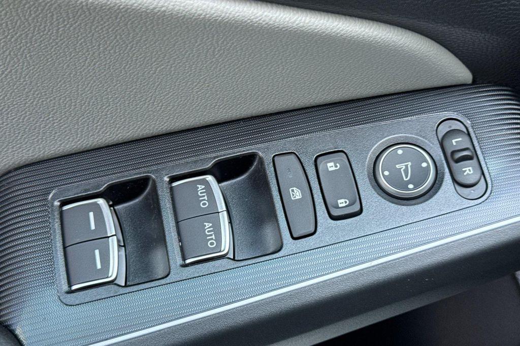 new 2026 Honda Civic Hybrid car, priced at $33,945