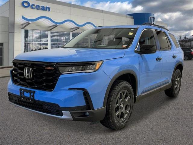 new 2025 Honda Pilot car, priced at $51,250