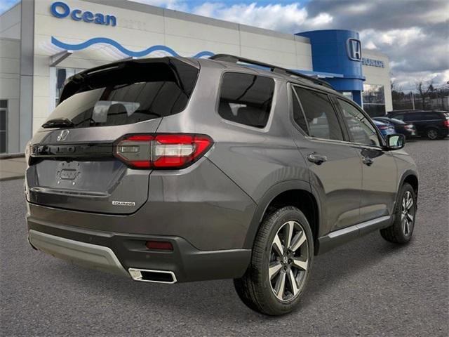 new 2025 Honda Pilot car, priced at $51,780