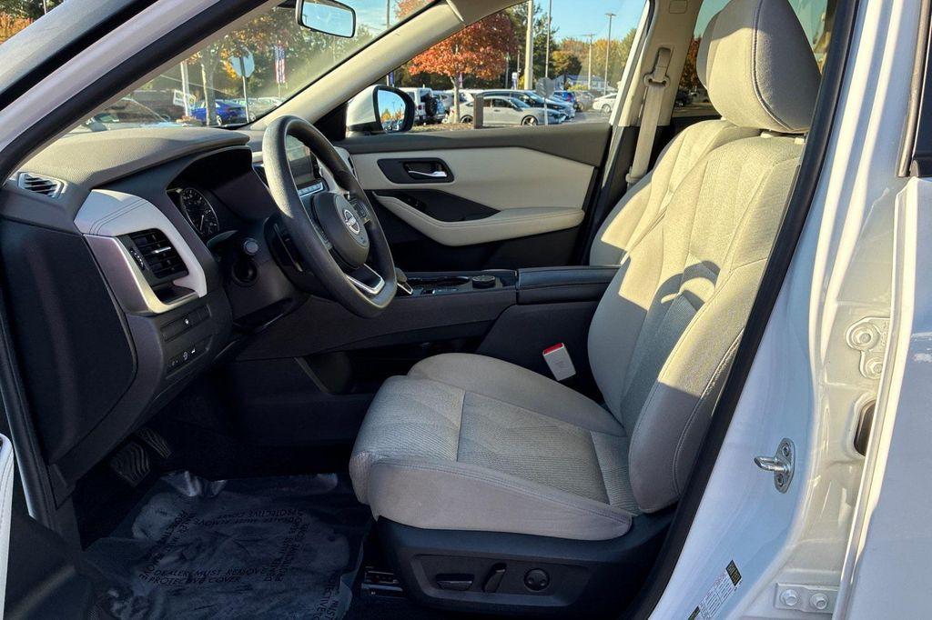 used 2024 Nissan Rogue car, priced at $22,898