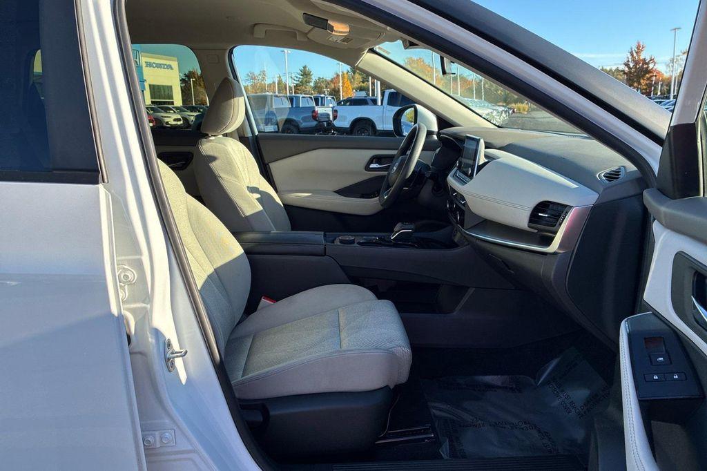 used 2024 Nissan Rogue car, priced at $22,898