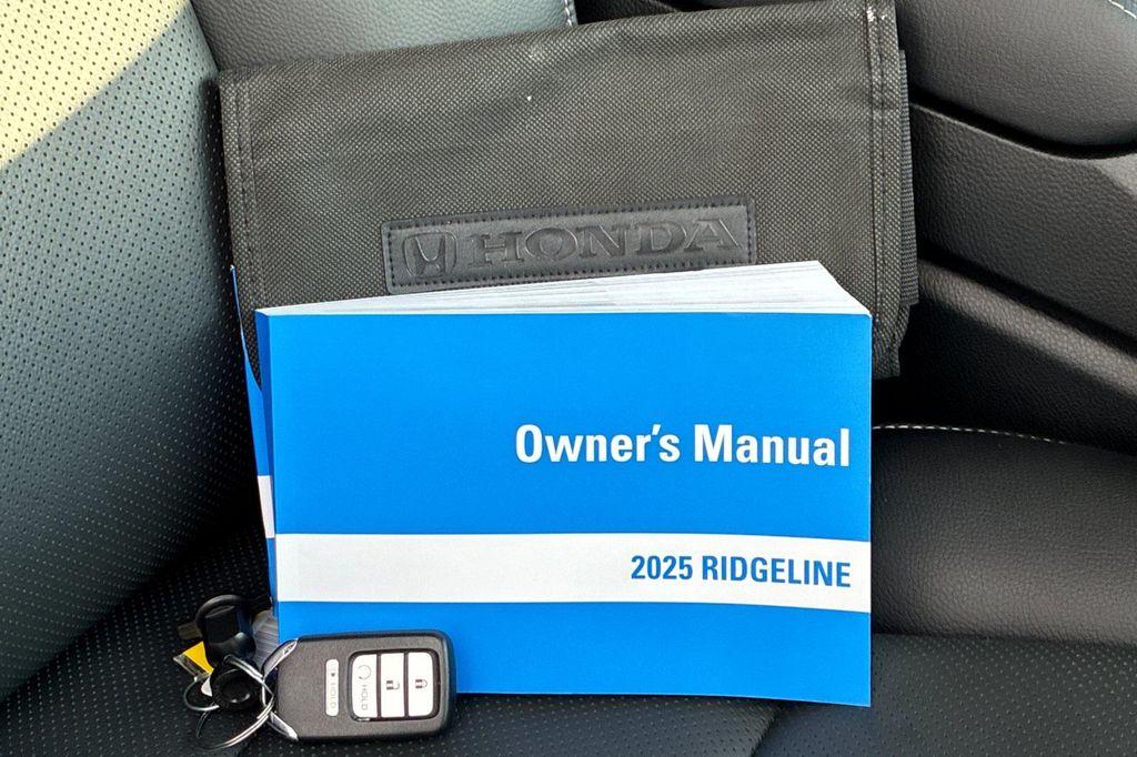 used 2025 Honda Ridgeline car, priced at $35,298