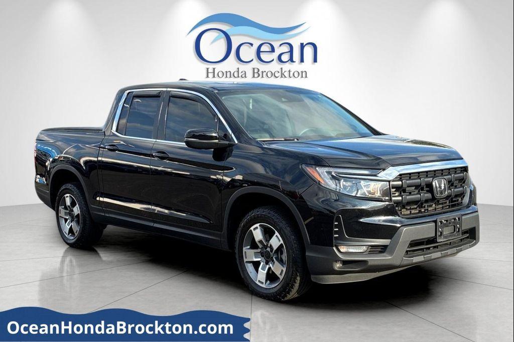 used 2025 Honda Ridgeline car, priced at $35,998