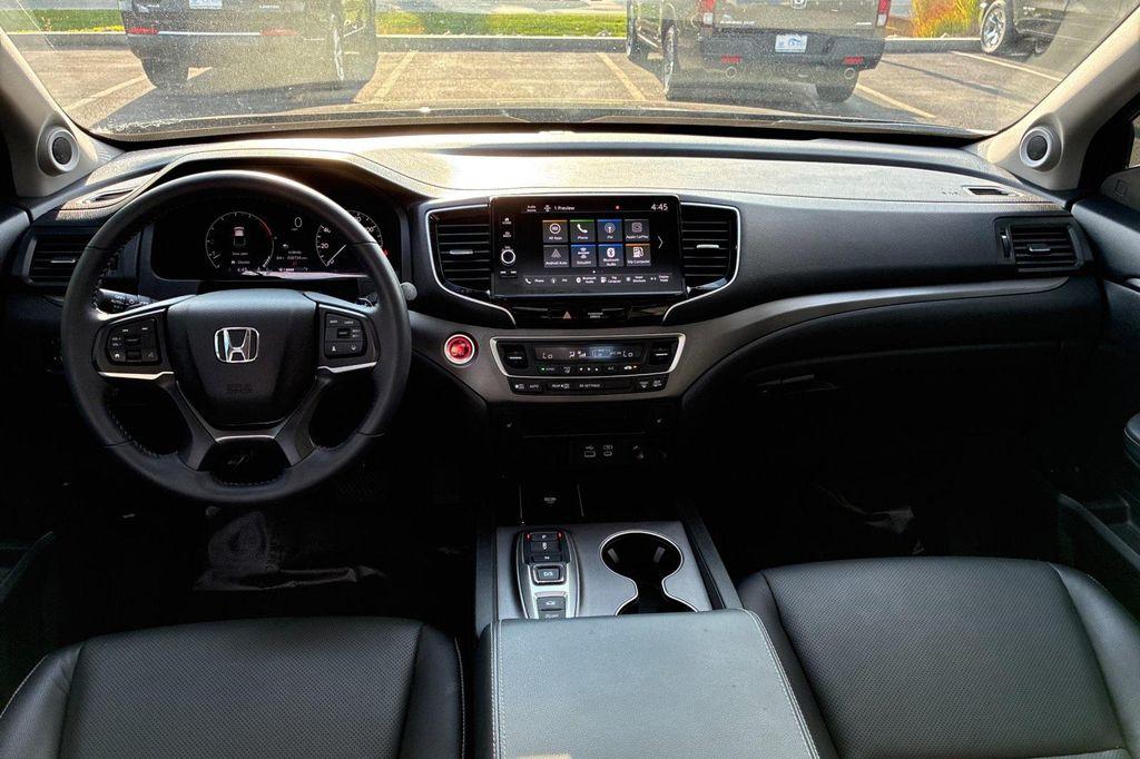 used 2025 Honda Ridgeline car, priced at $35,298