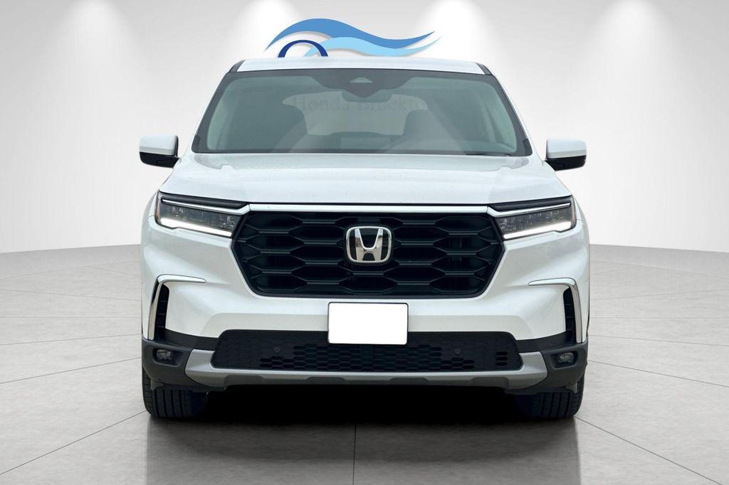 new 2025 Honda Pilot car, priced at $47,505