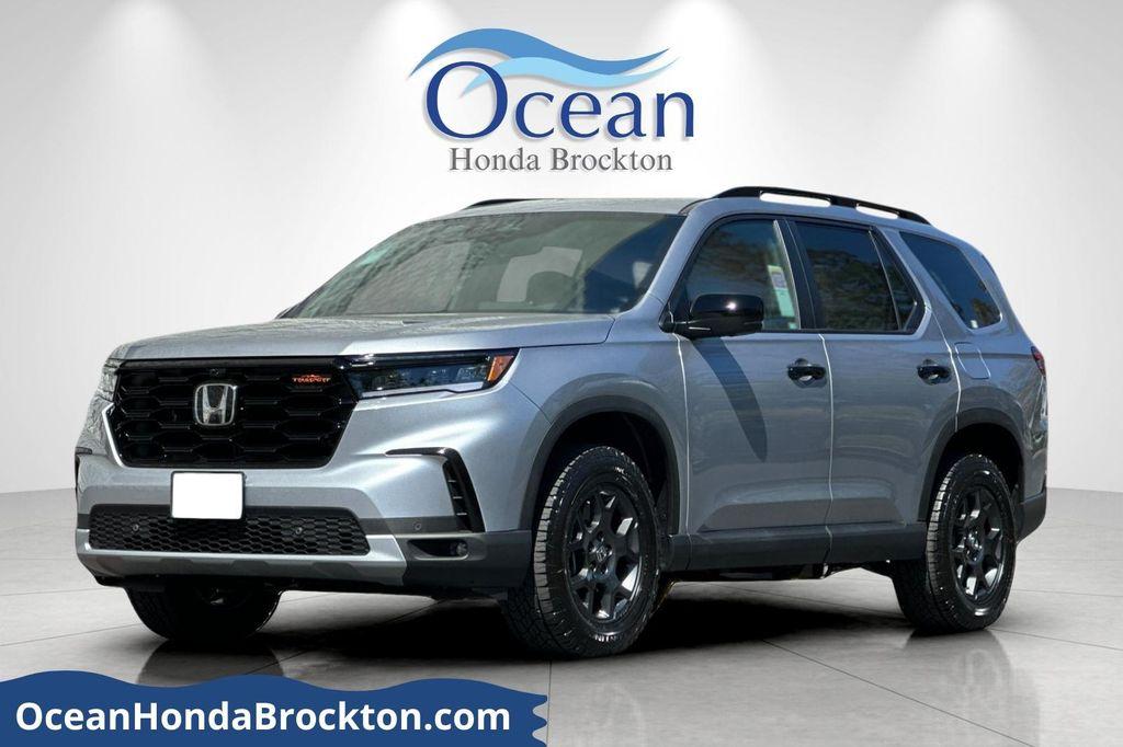 new 2025 Honda Pilot car, priced at $51,375
