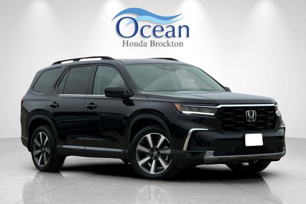 new 2025 Honda Pilot car, priced at $54,575