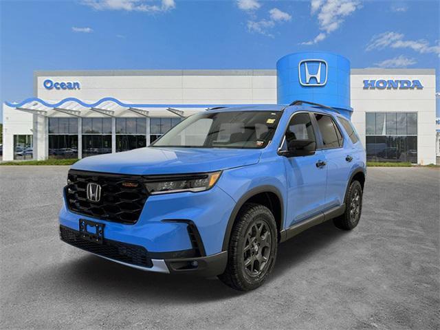 new 2025 Honda Pilot car, priced at $51,250