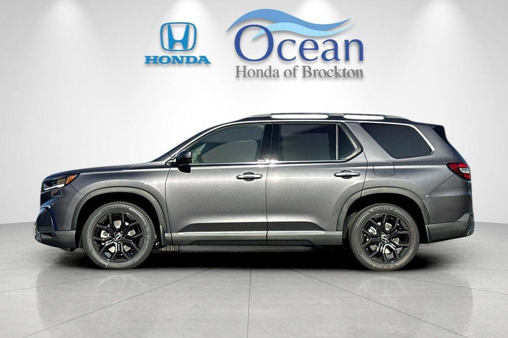 new 2025 Honda Pilot car, priced at $52,995