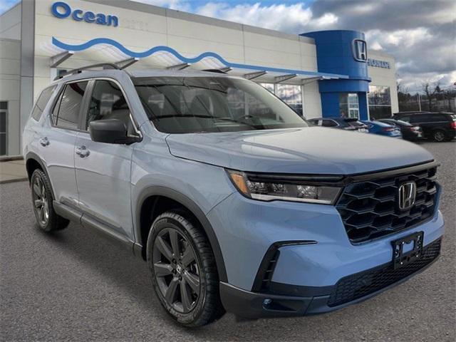 new 2025 Honda Pilot car, priced at $44,205