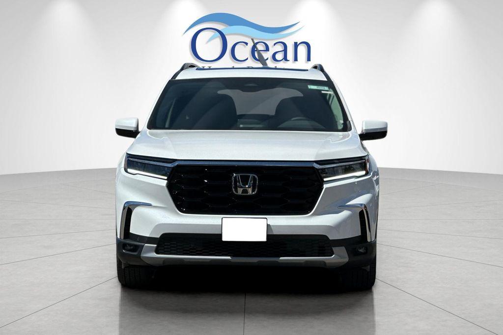 new 2025 Honda Pilot car, priced at $54,480