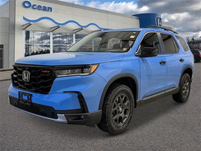 new 2025 Honda Pilot car, priced at $51,250