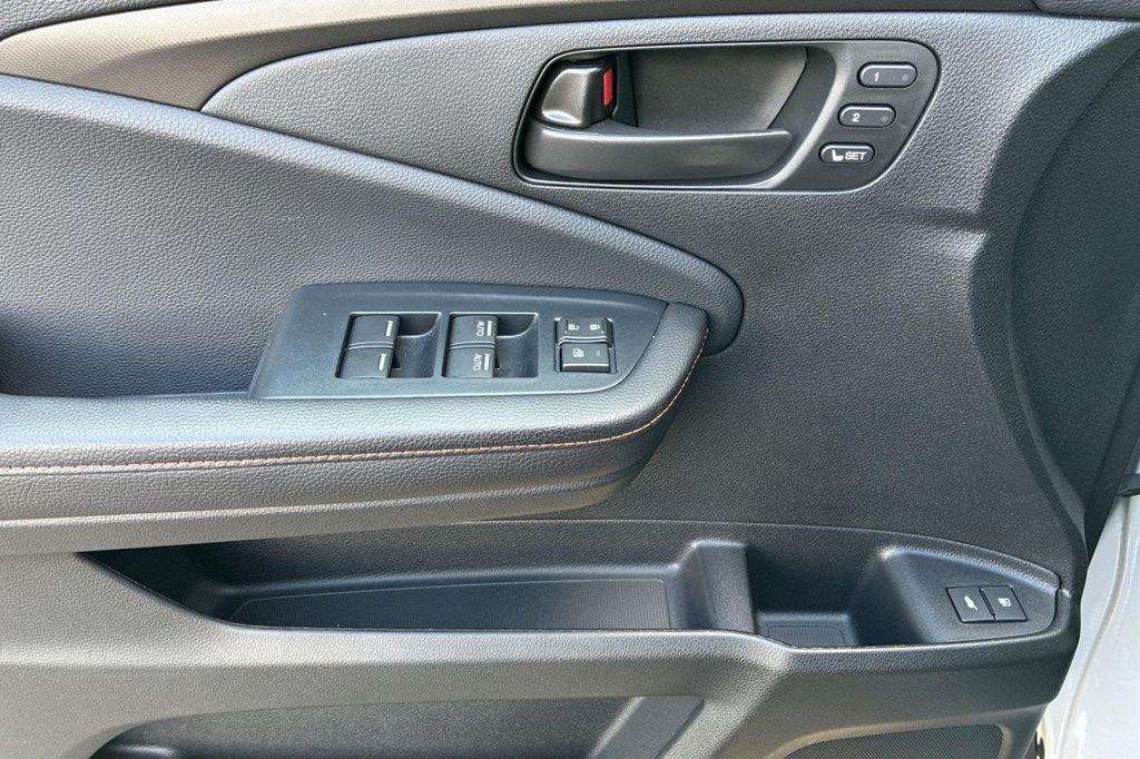 used 2024 Honda Passport car, priced at $38,598
