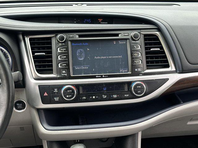 used 2015 Toyota Highlander car