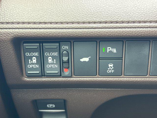 new 2025 Honda Odyssey car, priced at $45,175