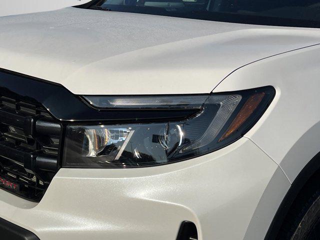new 2025 Honda Ridgeline car, priced at $40,140
