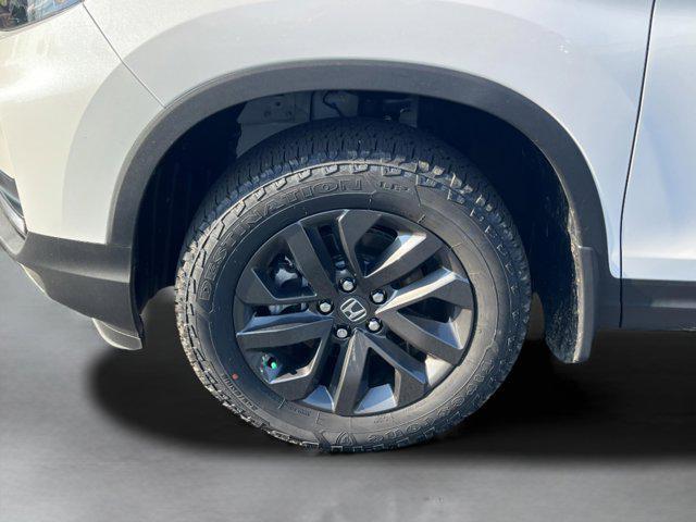 new 2025 Honda Ridgeline car, priced at $40,140