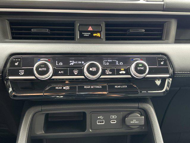 used 2024 Honda Pilot car, priced at $43,419