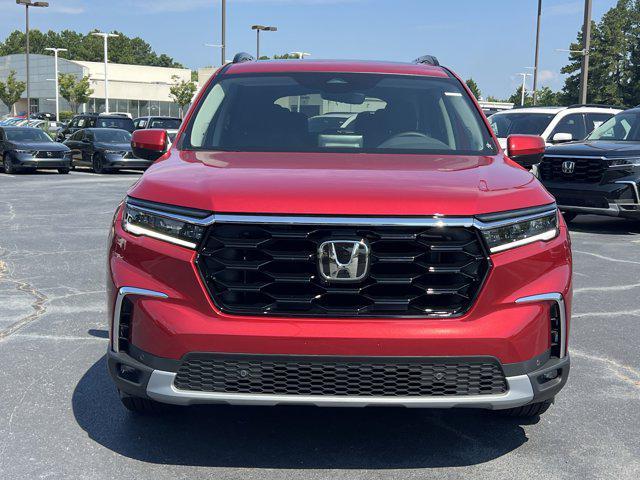 new 2025 Honda Pilot car, priced at $47,182