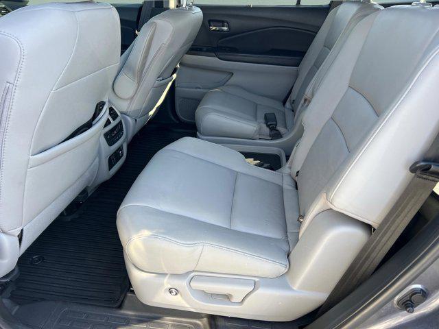 used 2021 Honda Pilot car, priced at $28,555