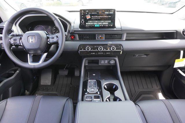 new 2025 Honda Pilot car, priced at $47,231
