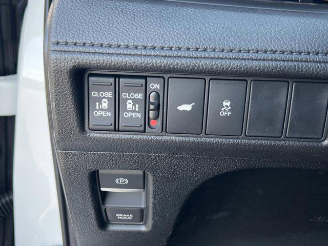 new 2026 Honda Odyssey car, priced at $43,095