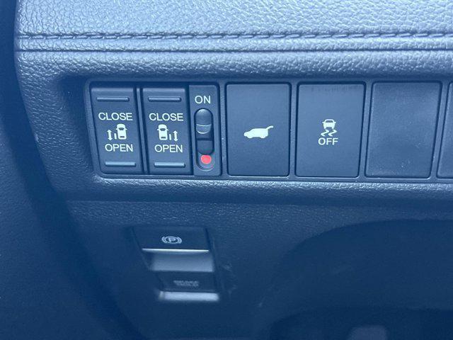 new 2026 Honda Odyssey car, priced at $43,095