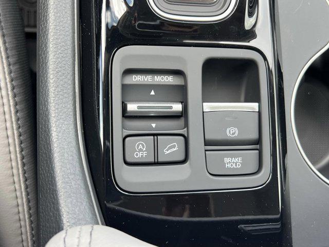 new 2025 Honda Pilot car, priced at $51,125