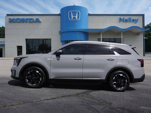 used 2024 Kia Sorento car, priced at $33,290