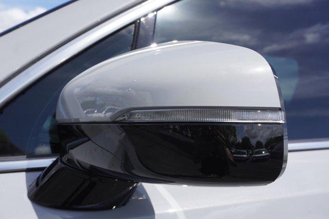 used 2024 Kia Sorento car, priced at $33,290