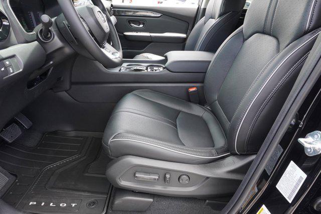 new 2025 Honda Pilot car, priced at $54,530