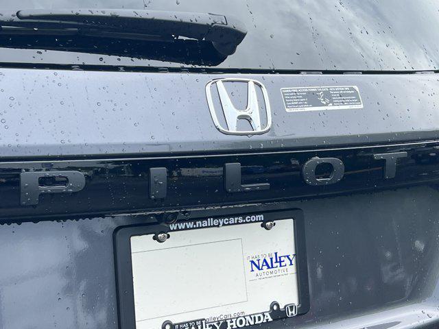 new 2025 Honda Pilot car, priced at $46,875