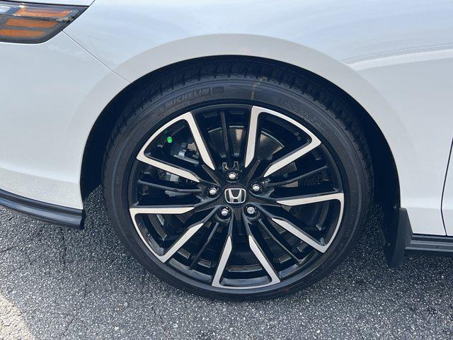 new 2025 Honda Accord Hybrid car, priced at $38,052