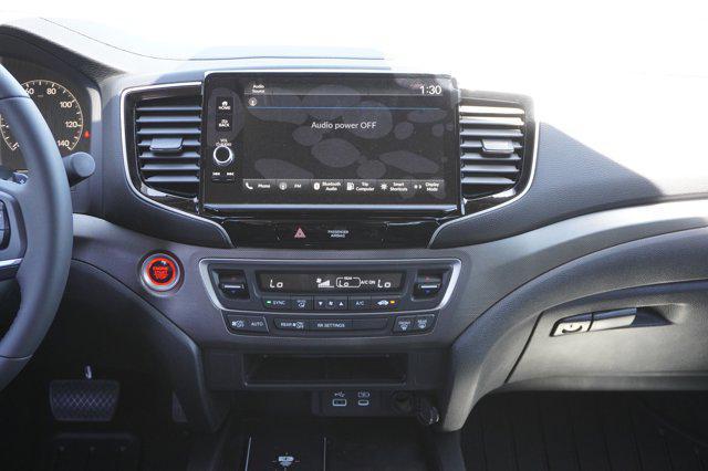 new 2025 Honda Ridgeline car, priced at $39,713
