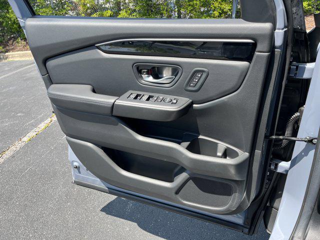 used 2025 Honda Pilot car, priced at $46,980
