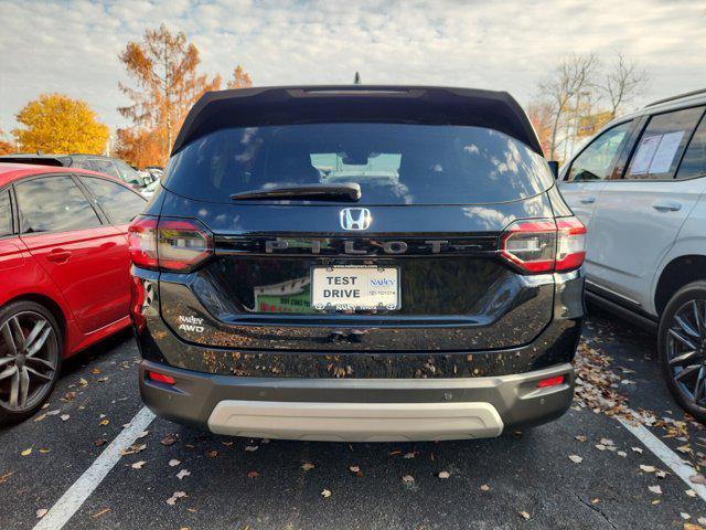 used 2025 Honda Pilot car, priced at $43,538