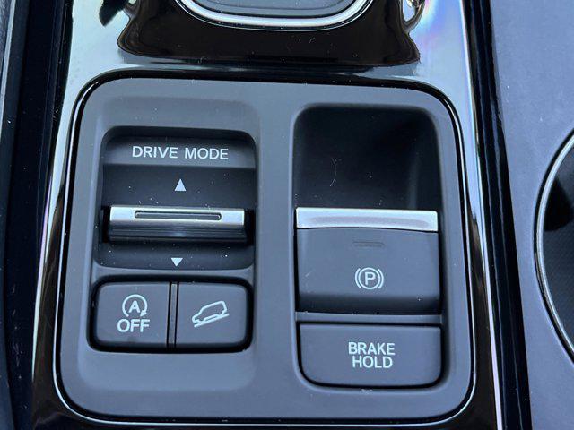 used 2025 Honda Pilot car, priced at $42,699