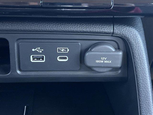 used 2025 Honda Pilot car, priced at $42,699