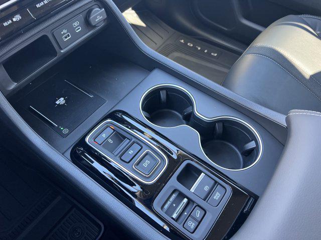 new 2025 Honda Pilot car, priced at $49,450