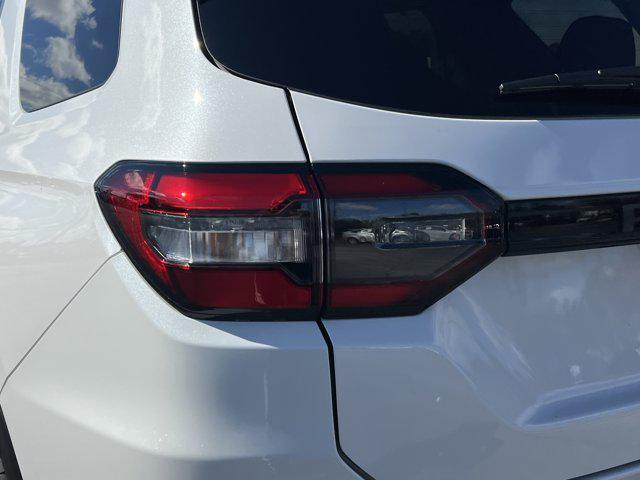 new 2025 Honda Pilot car, priced at $49,450