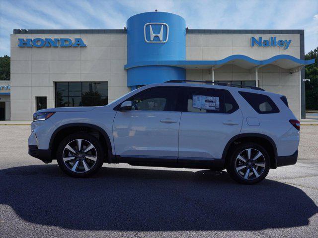 new 2025 Honda Pilot car, priced at $45,779