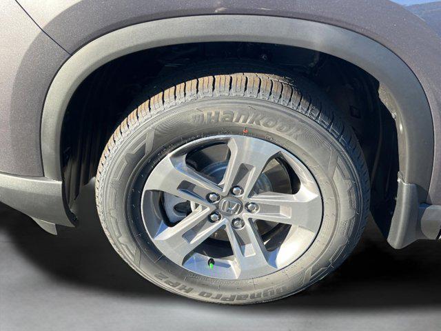 new 2025 Honda Pilot car, priced at $42,298