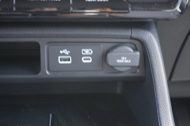 new 2025 Honda Pilot car, priced at $50,670