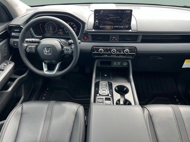 new 2025 Honda Pilot car, priced at $49,450