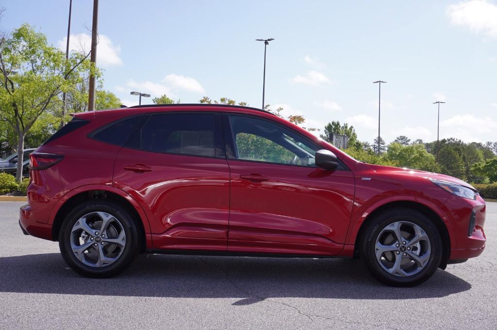 used 2023 Ford Escape car, priced at $26,994