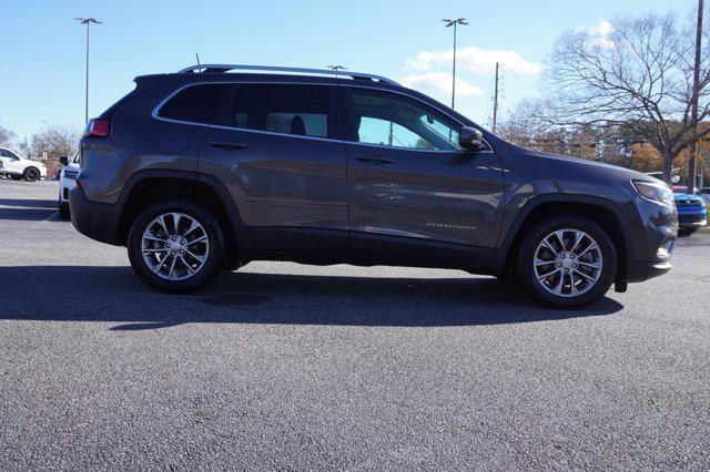 used 2019 Jeep Cherokee car, priced at $18,405