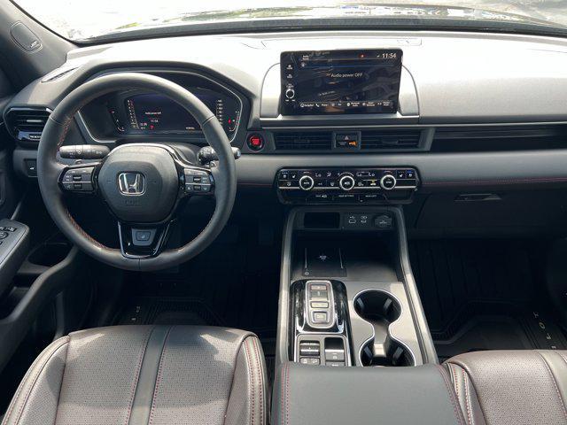 new 2025 Honda Pilot car, priced at $54,580