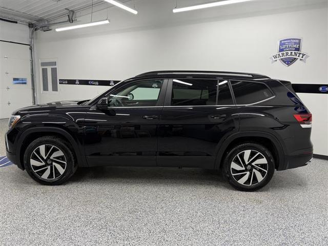 used 2024 Volkswagen Atlas car, priced at $37,995