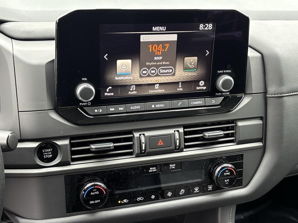 new 2025 Nissan Pathfinder car, priced at $40,530